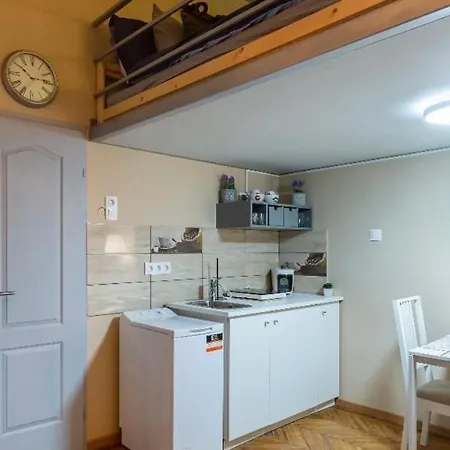 Cozy Little By The Danube Будапешт
